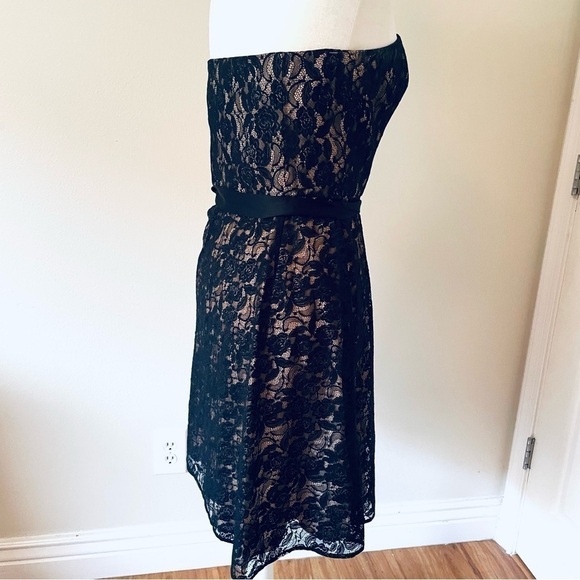 LOFT Elegant Black Lace Overlay Strapless Fit and Flare Cocktail Dress - Size 2P - Picture 5 of 14
